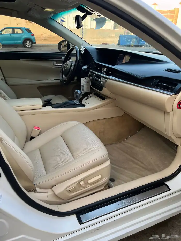 لكزس Es 2015 AA 250 37