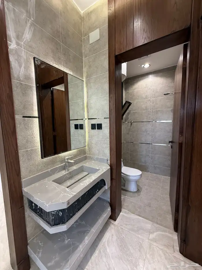 للبيع شقه ارضيه تشطيب فندقي ف ابها البديع ب 500 الف 9