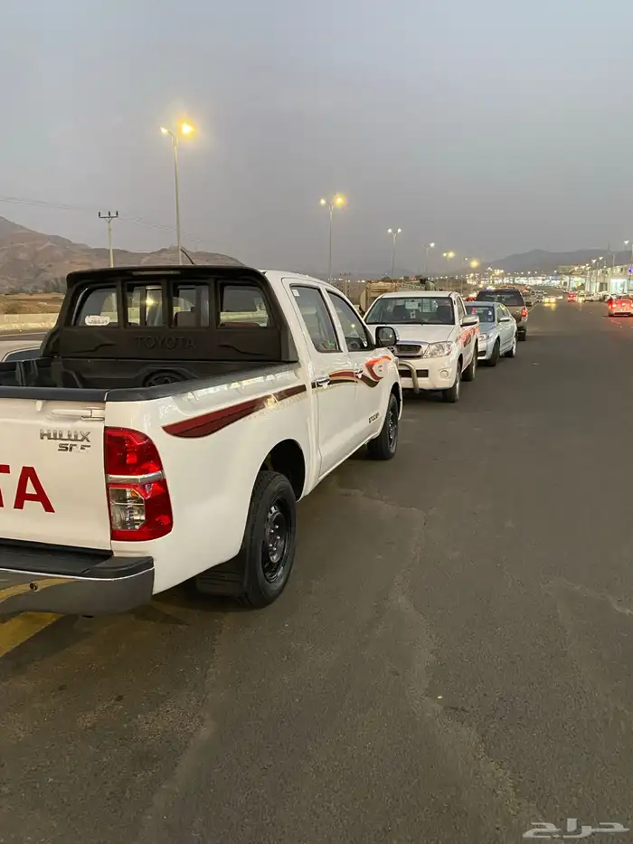 إعلان عن هايلوكس 2014 5