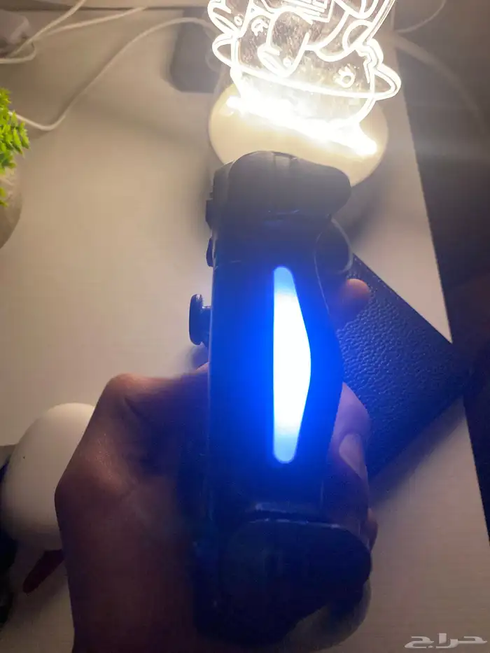 يد سوني 4 اصليه مافيها ولا خراب نضيفه 2