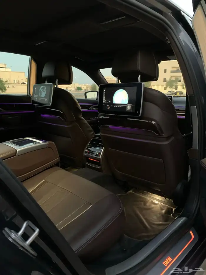 بي ام 740Li 2016 44