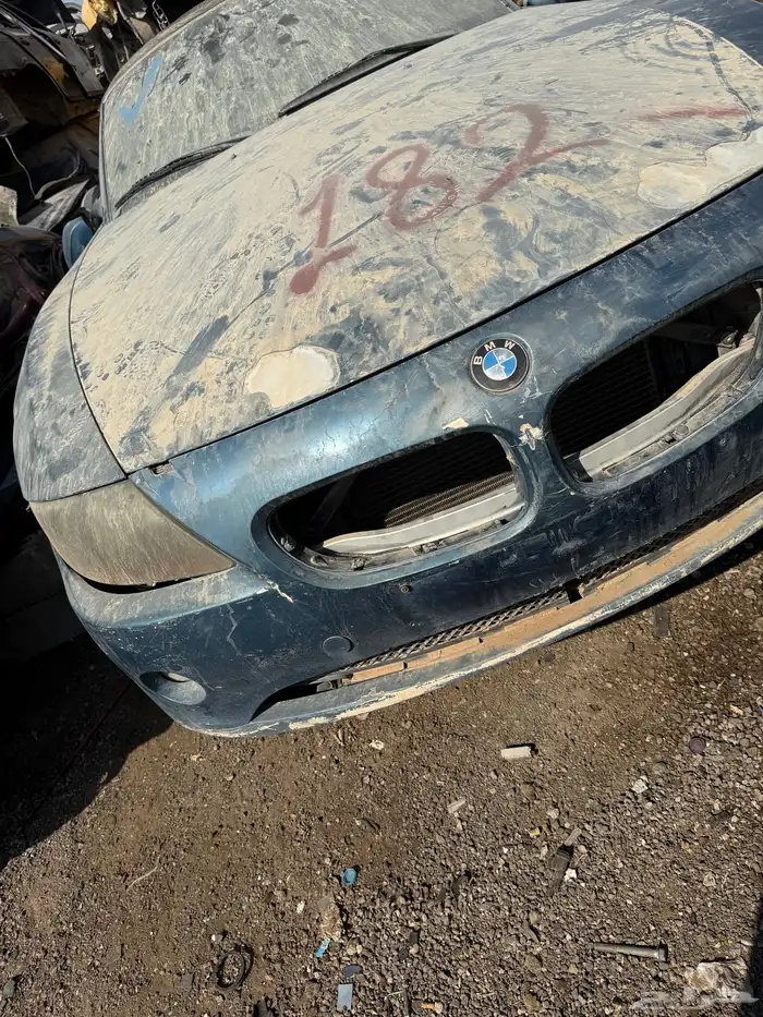 بي ام حجم z4 مديل 2003 تشليح قطع غيار متواجد لدينا 5