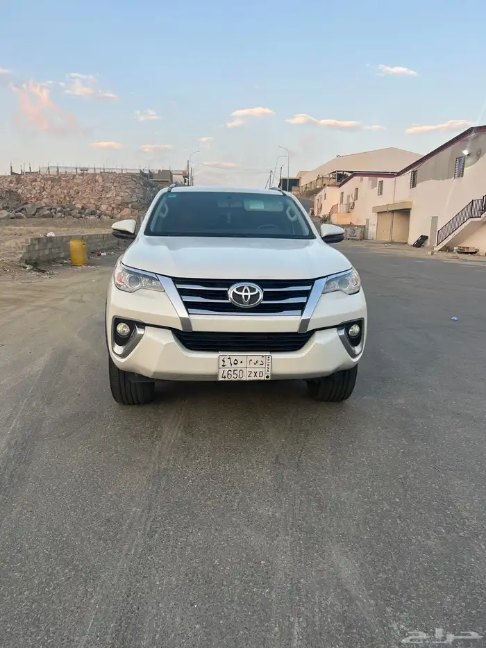 فورتشنر 2019 VX سته سرندل 0