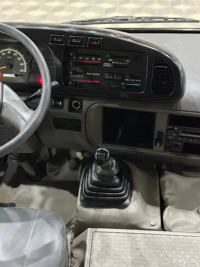 كوستر 2012 بنزين 30 راكب 9