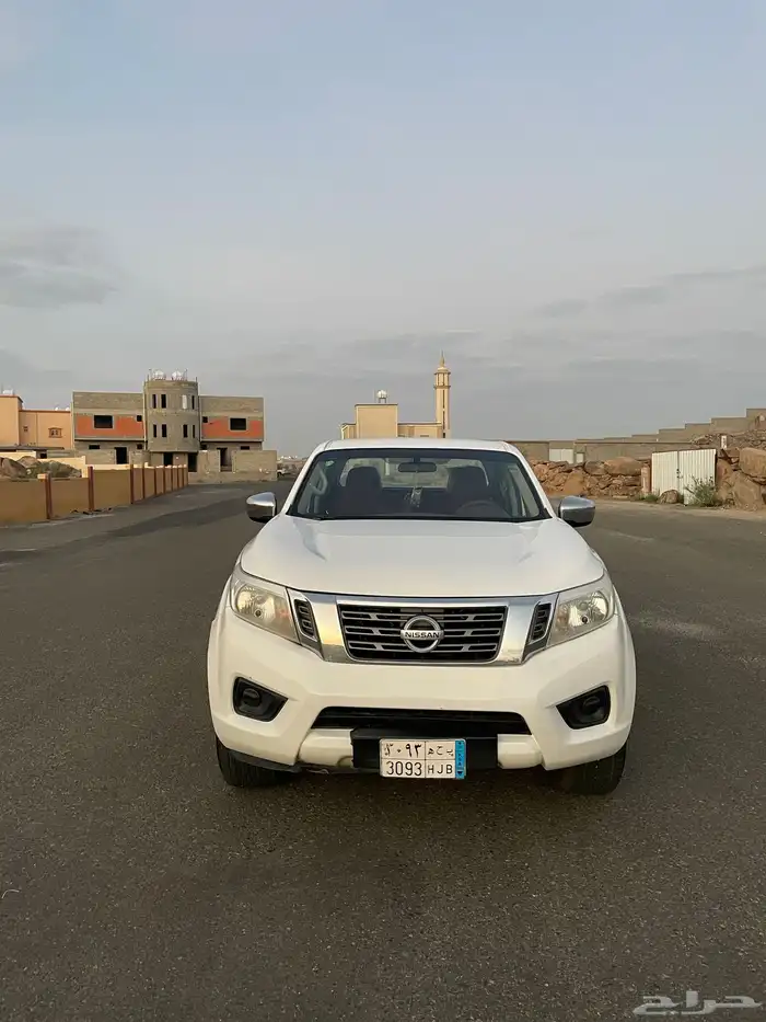 للبيع نافارا 2017بدون دبل قير اتوماتيك 1