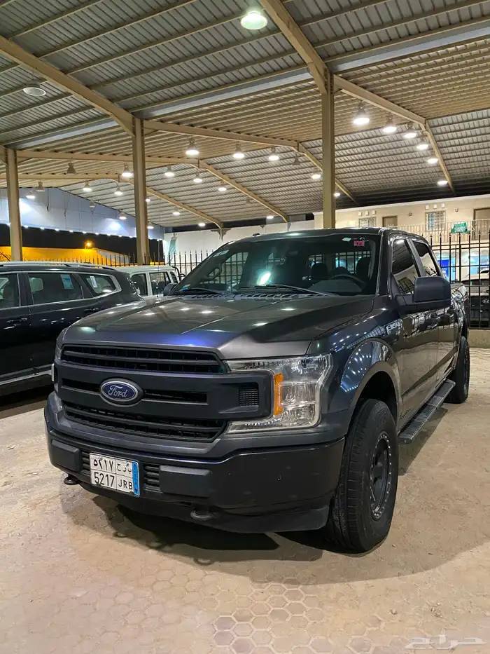 للبيع فورد F150 اكس ال 2018 دبل سعودي عداد 278 الف 0