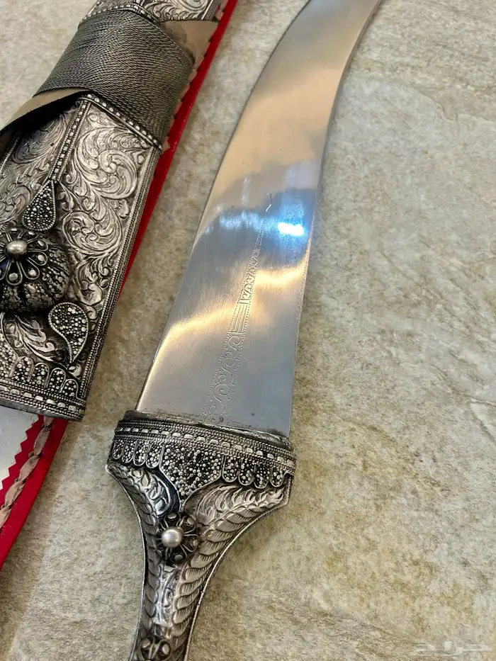 جنبية مقفل 4