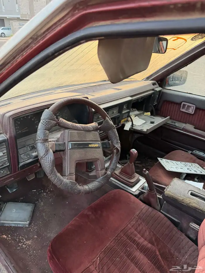 نيسان لوريل 86 6