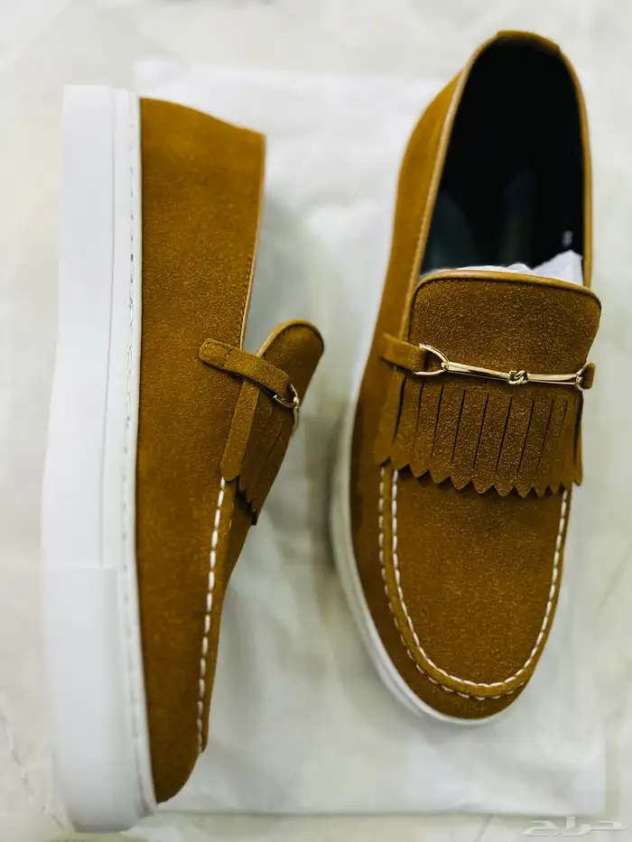 حذاء جديد  من شي إن مقاس 42 0