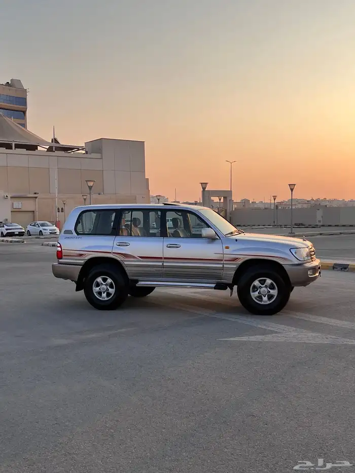 لاندكروزر GX-R موديل 2004 فل كامل 1