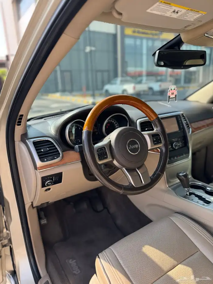 جراند شيروكي اوفر لاند 13