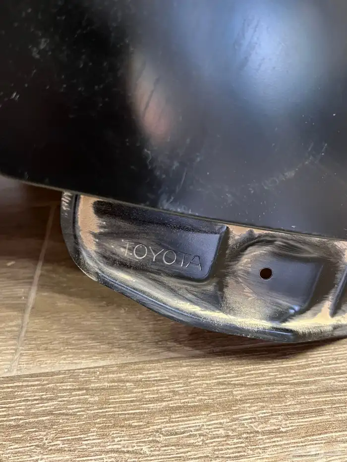 رفرف هايلوكس 98 1