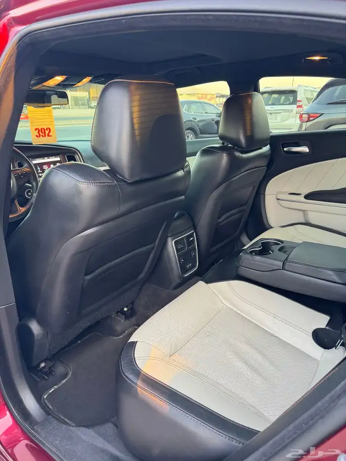 للبيع دوج تشارجر 2018 SXT بلس فل كامل - ممشي قليل جدا 6