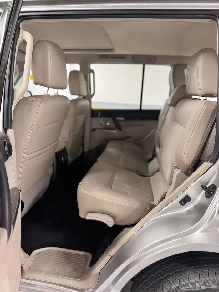 ميتسوبيشي باجيرو موديل 2022 فل كامل 19