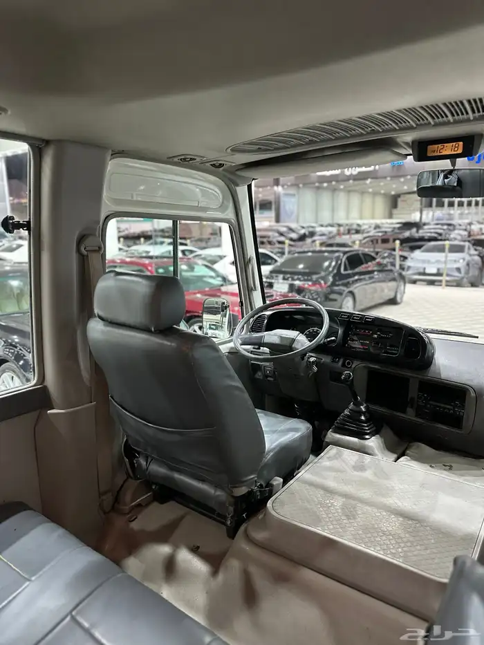 كوستر 2012 بنزين 30 راكب 11