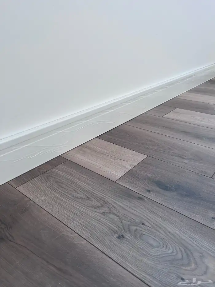 ديكورات و أرضيات باركيه و Spc 8