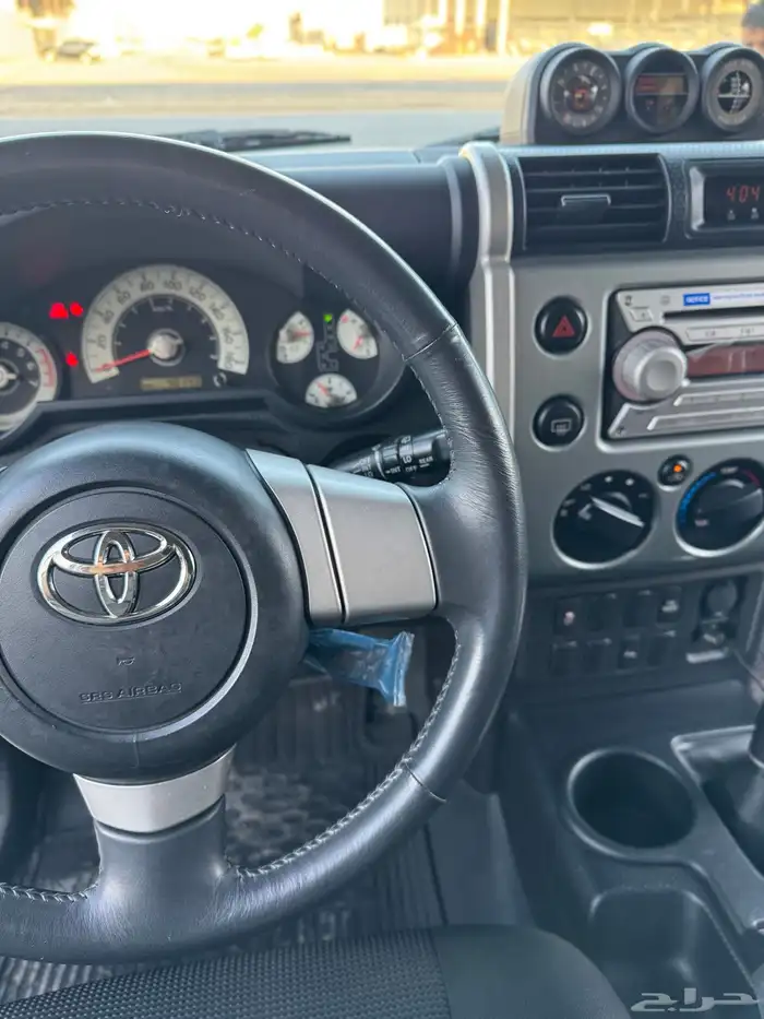 للبيع تويوتا اف جي 2010 - مخزن عداد 40 الف فقط 18