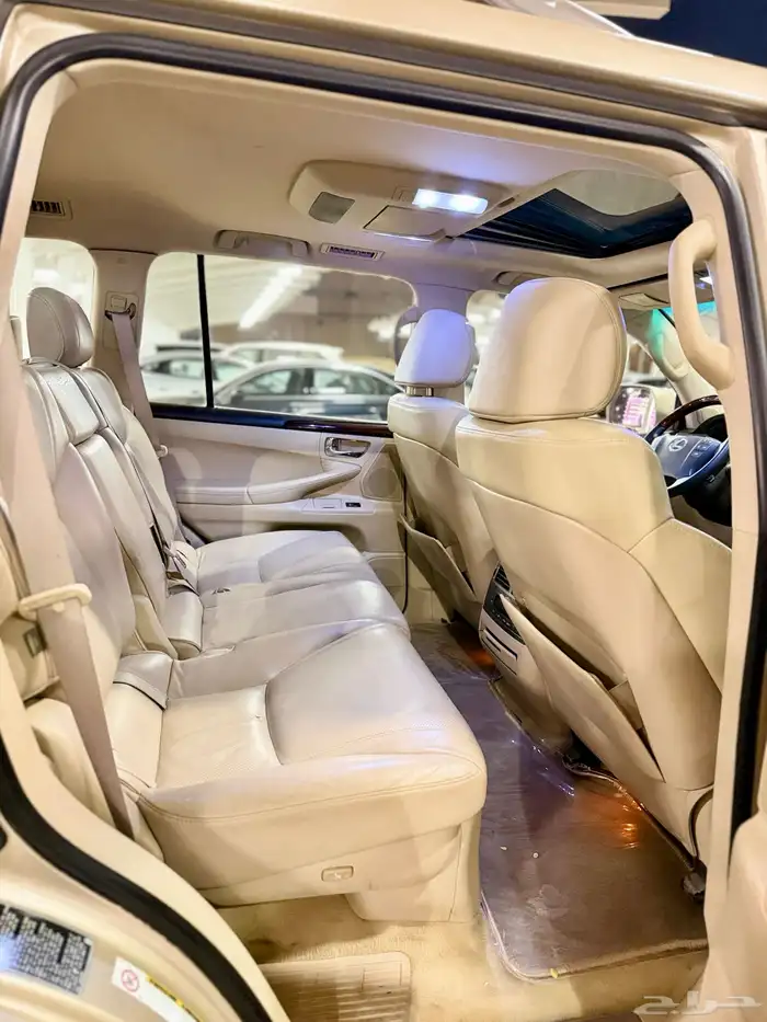 جيب لكزس LX570 فل كامل DD موديل 2010 نضيف 19
