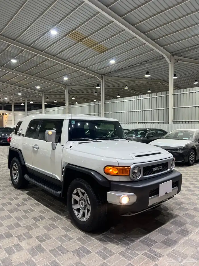 للبيع تويوتا اف جي موديل 2022 0