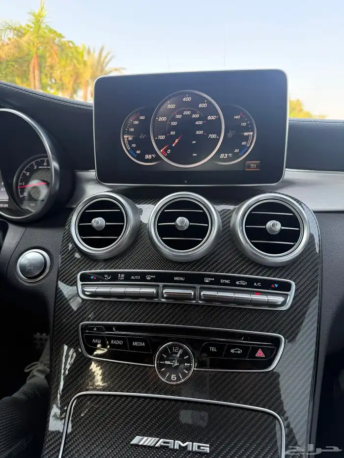 مرسيدس c63 كشف AMG 9