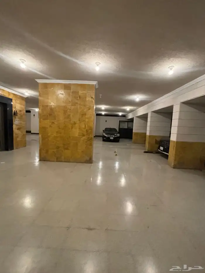 شقة 5 غرف فاخرة للإيجار بحي الربوة 15