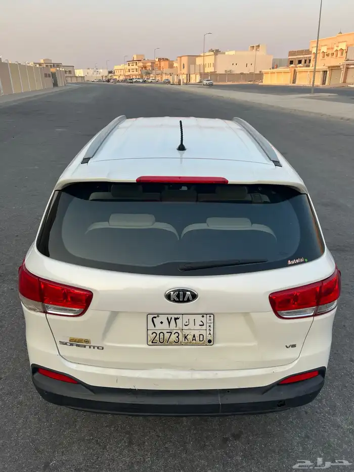 للبيع كيا سورنتو موديل 2016 7