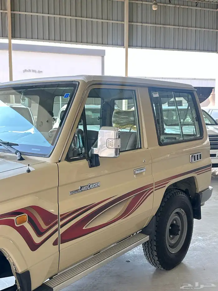 تويوتا ربع 2013 بريمي بدون ونش 4