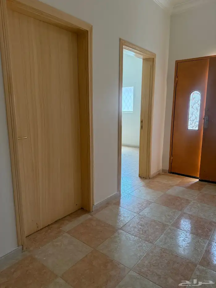 للإيجار دور علوي ودور أرضي مستقل بالرس 6