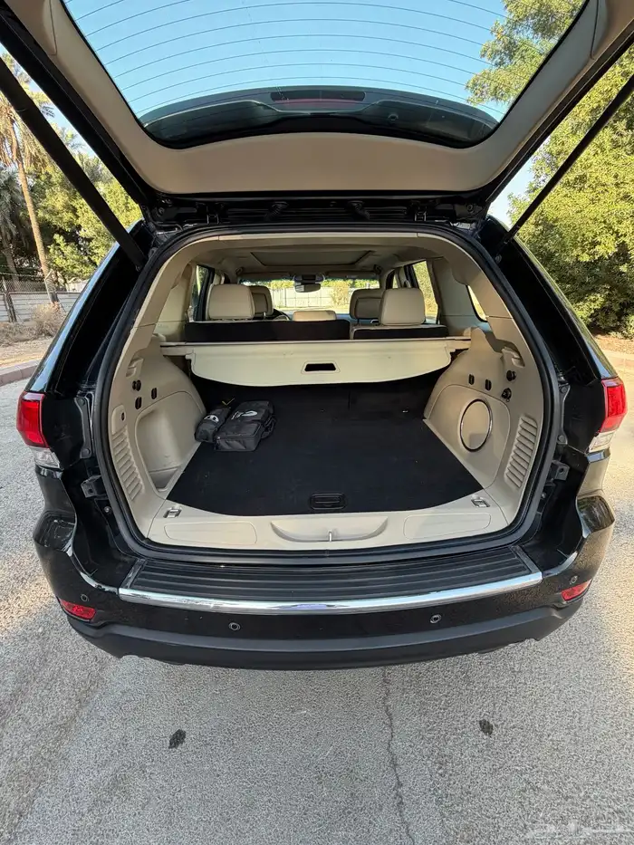 جراند شيروكي 21