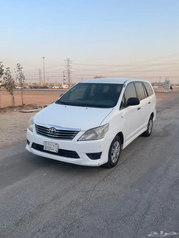 انوفا 2015 للبيع قير اوتوماتيك 0