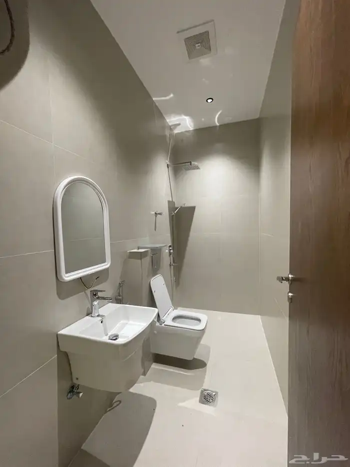 للبيع فيلا دوبلكس مودرن تشطيب راقي غرب الخميس 28