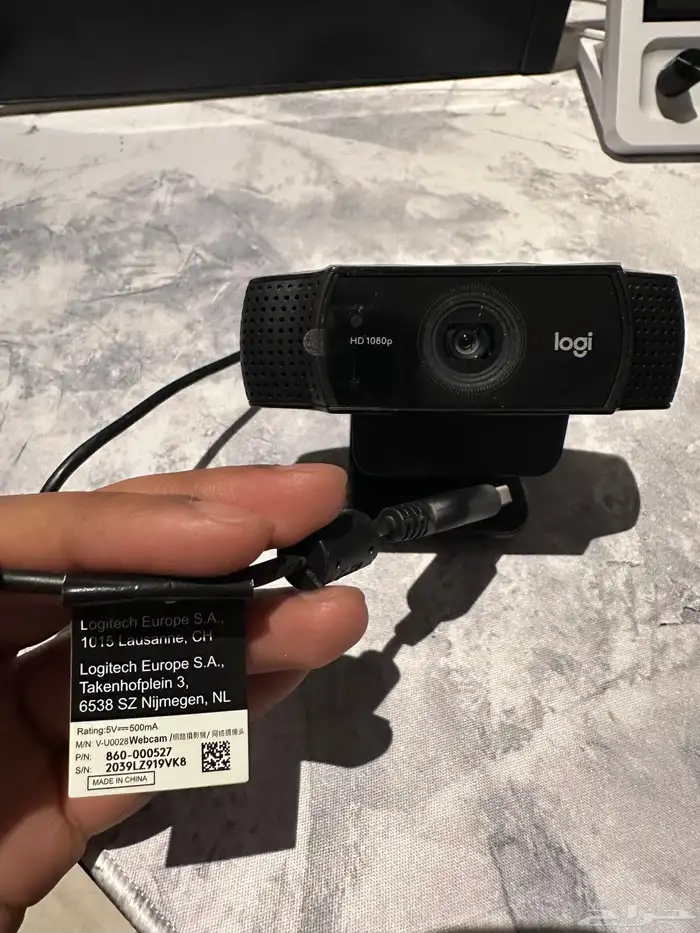 كمره بث logi 1