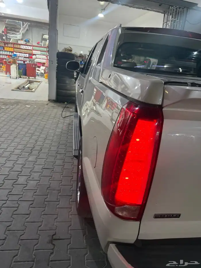 كاديلاك اسكاليد حوض 2009 9