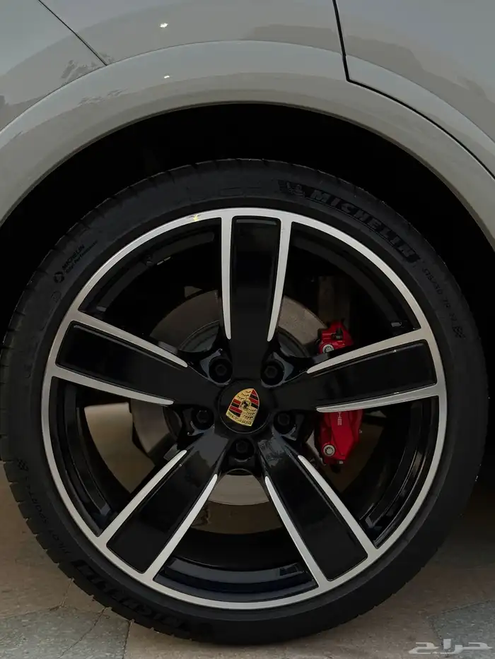 بورش كايين GTS موديل 2022 على الضمان 14