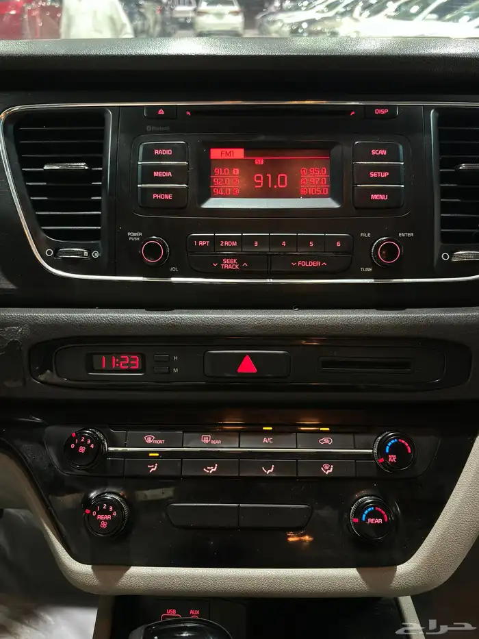 كيا كرنفال 2016 عائليه ثلاث صفوف 17