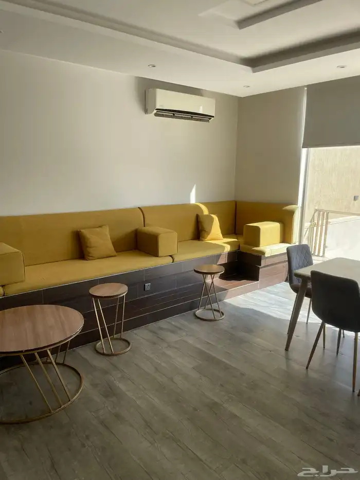 اثاث مستعمل شاليهات استراحات مكيفات ثلاجات شاشات كنب 7