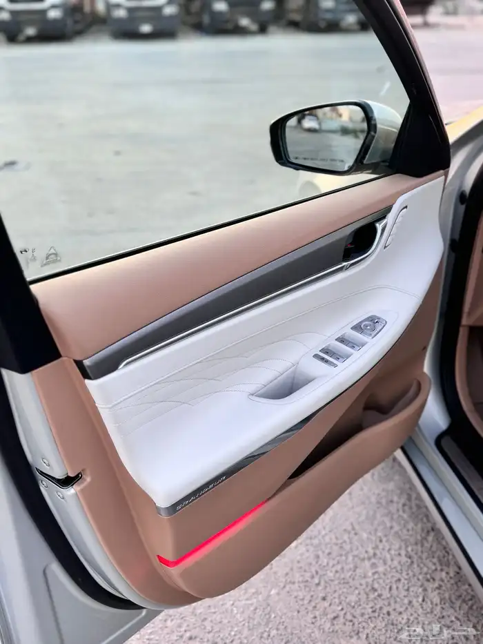 للبيع هونداي ازيرا 2020 بنزين وارد كوريا 12