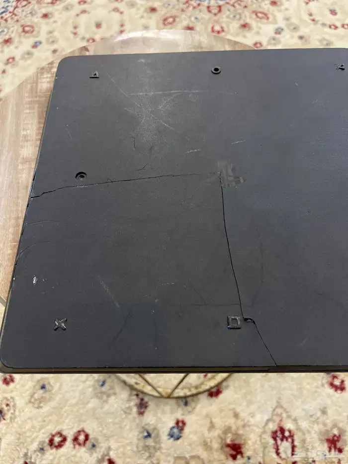 سوني فور مع يد ويد اخرى احترافيه وشريط فيفا 25 10