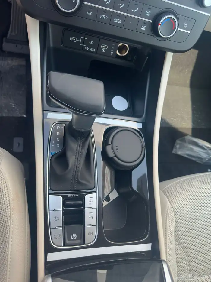 هونداي توسان اسمارت 1.6 سي سي 2025 ابيض رصاصي الناغي 19