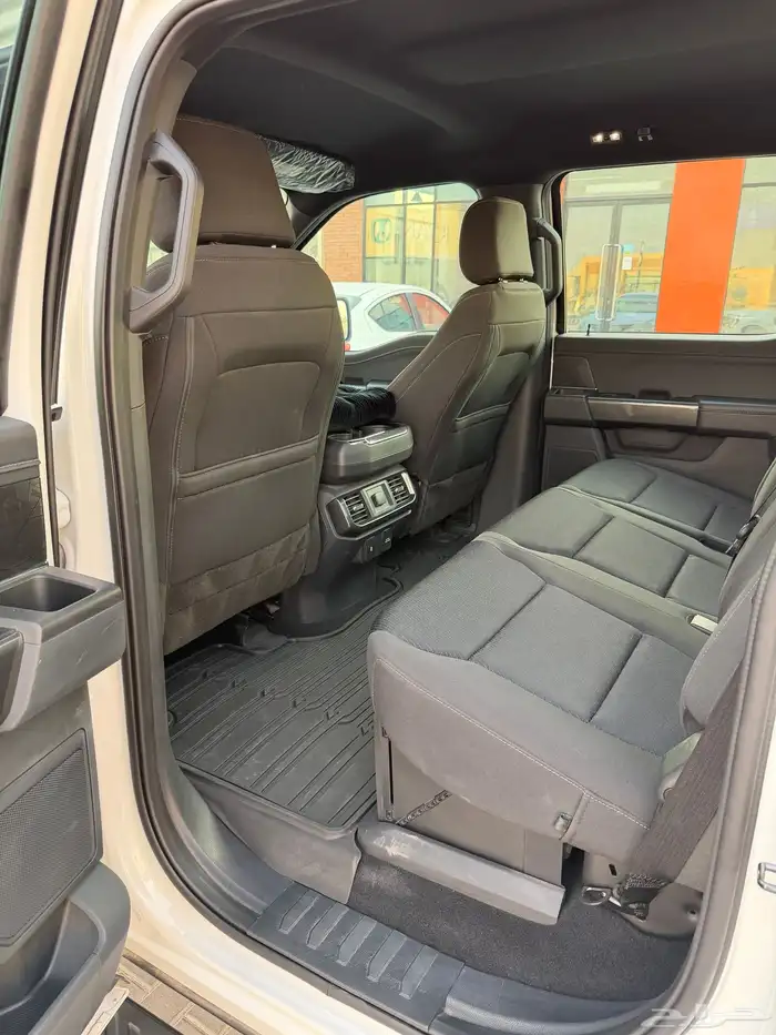 F-150 XLT 8 سلندر 18