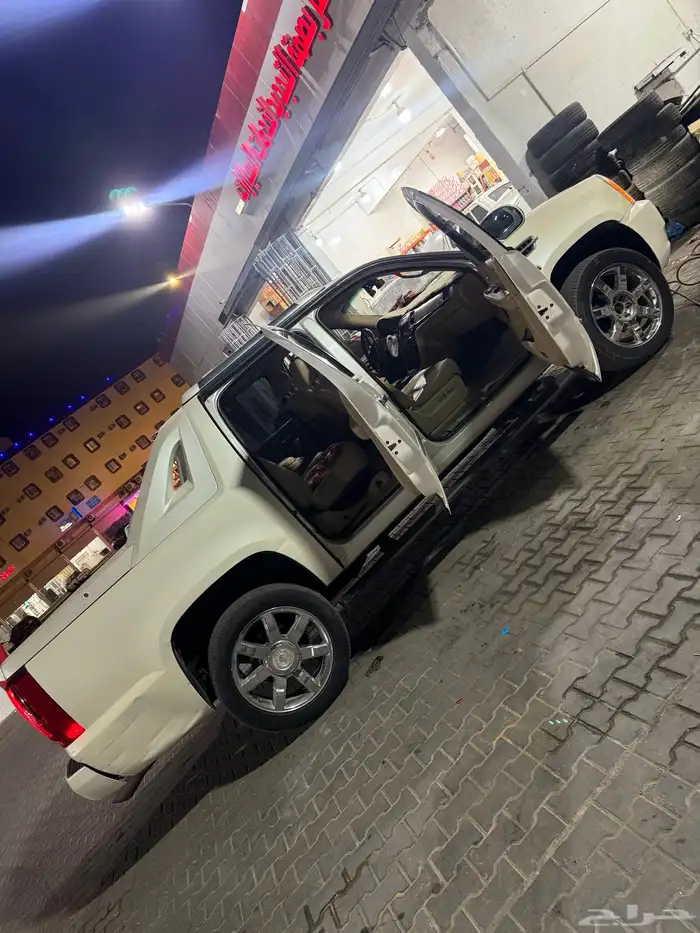 كاديلاك اسكاليد حوض 2009 18