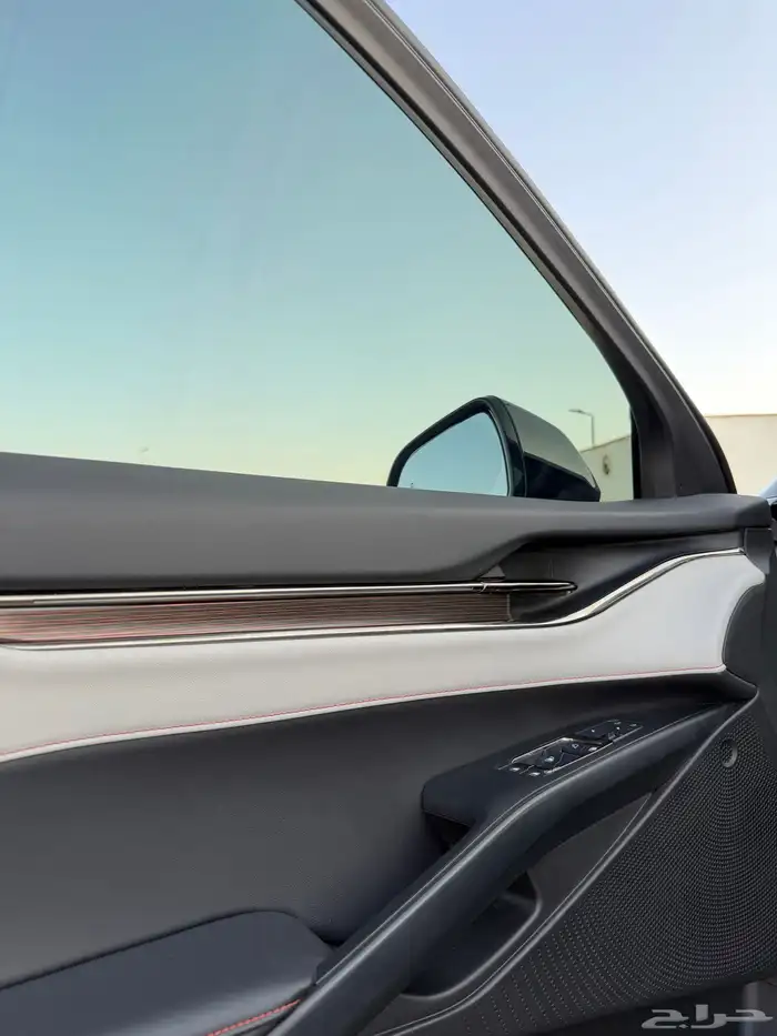 فورد تورس 2024 فل كامل تيتانيوم 48