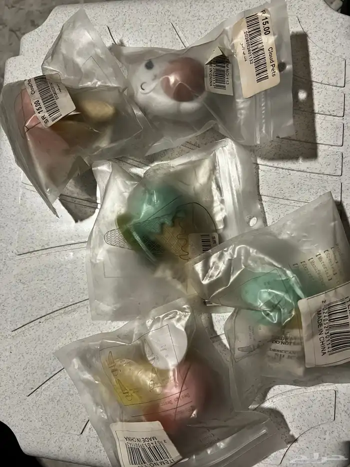 ادوات حيوانات اليفه طيور و قطط الاسعار 5 ريال 15ريال 6