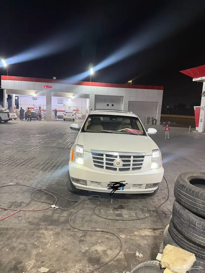 كاديلاك اسكاليد حوض 2009 26