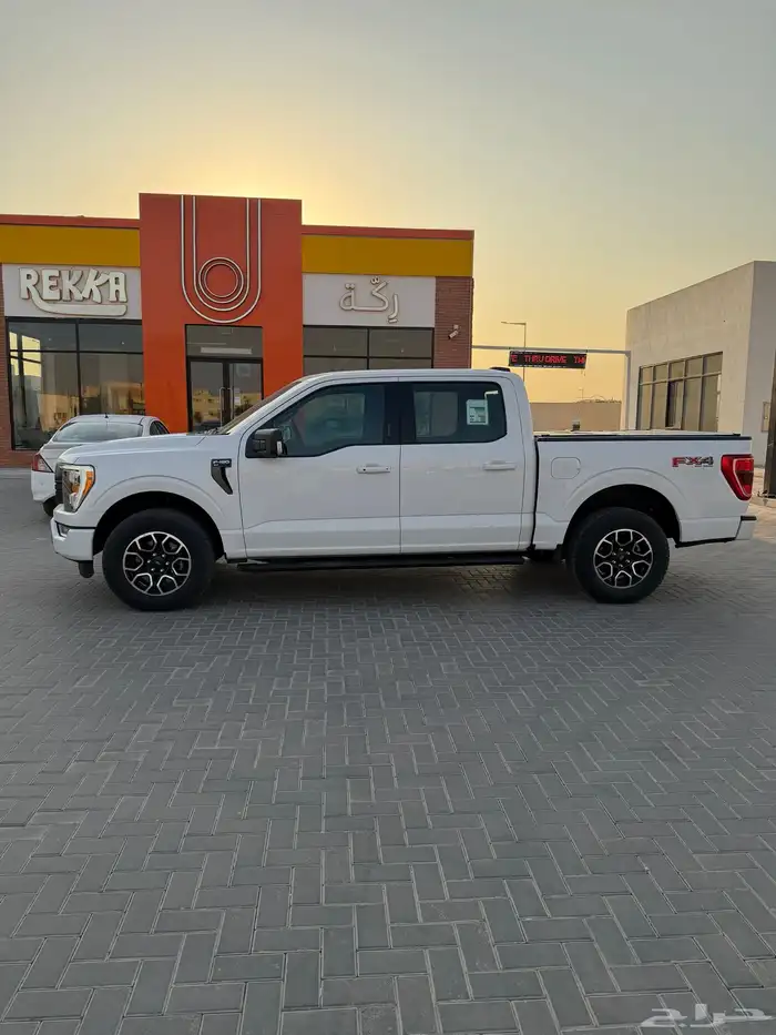 F-150 XLT 8 سلندر 4