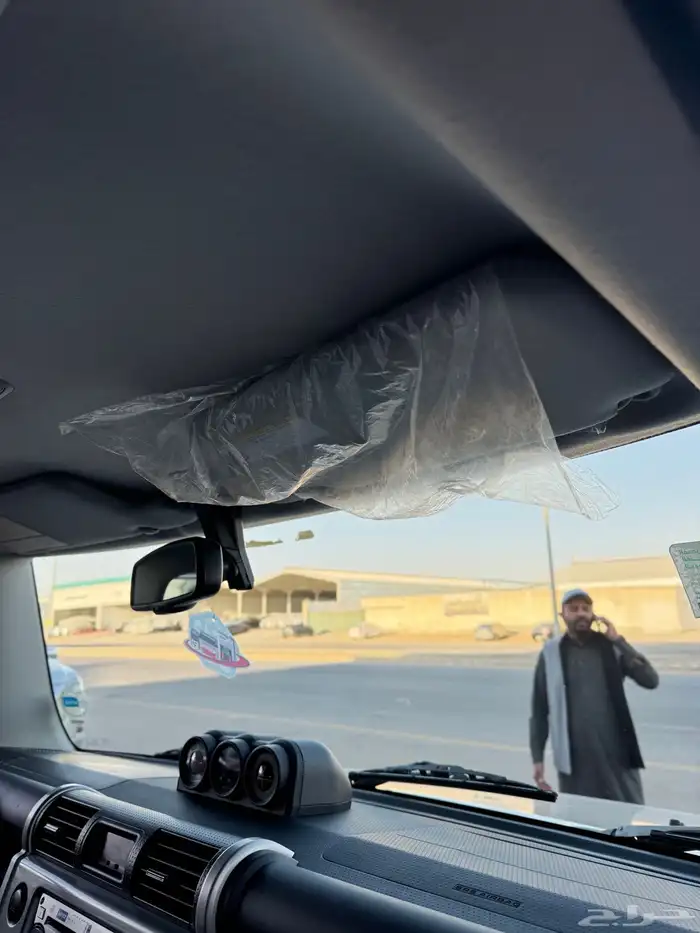 للبيع تويوتا اف جي 2010 - مخزن عداد 40 الف فقط 23