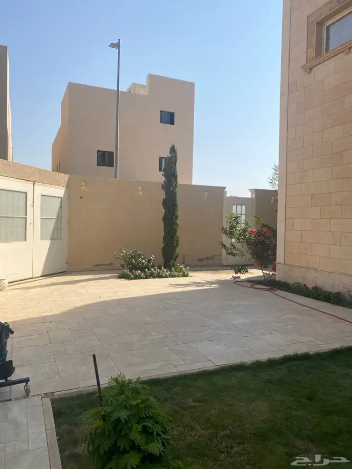 فيلا للبيع 5