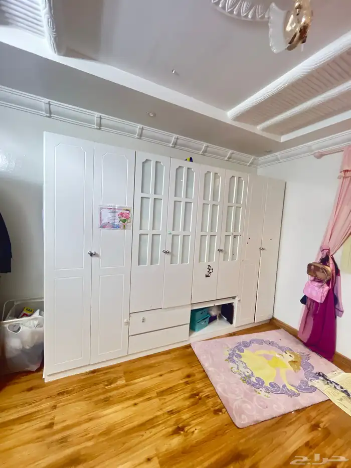 دولاب للبيع 1