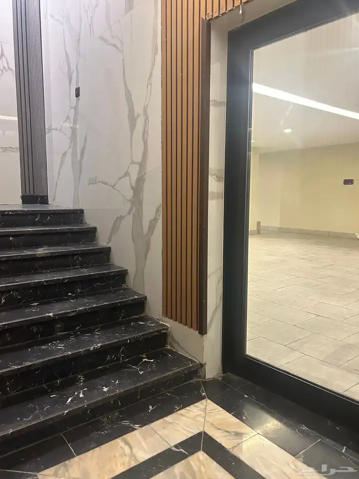 شقه جديده للبيع في حي الواحه 4