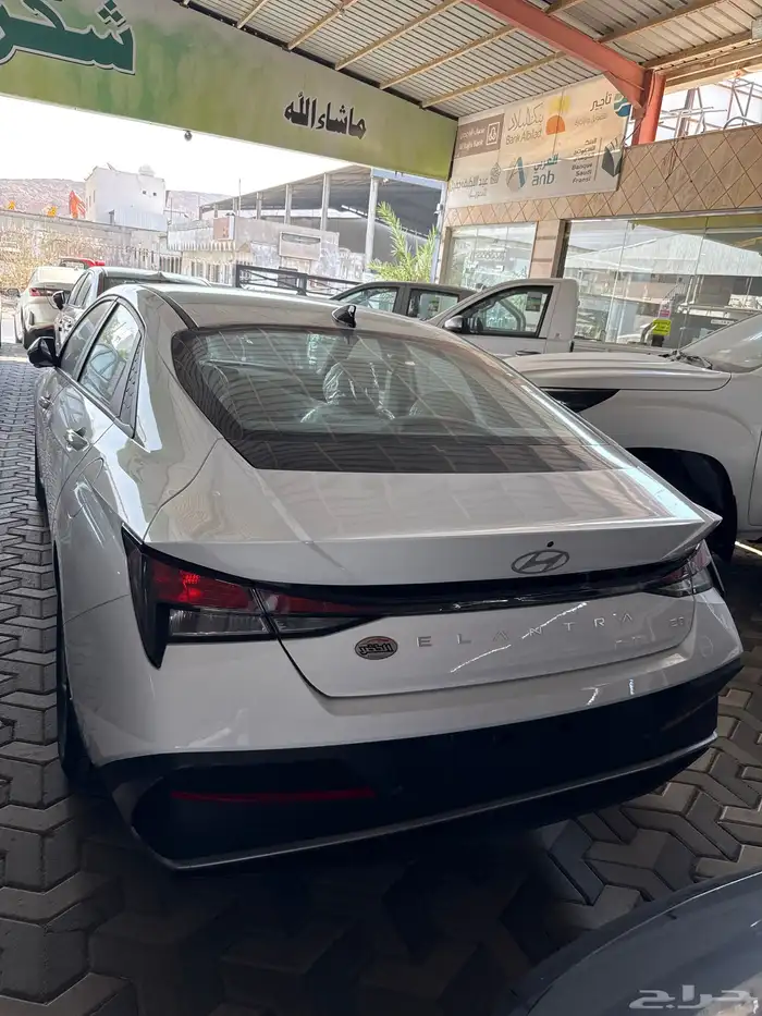 هيونداي الانترا 2026 محرك 2.0 5